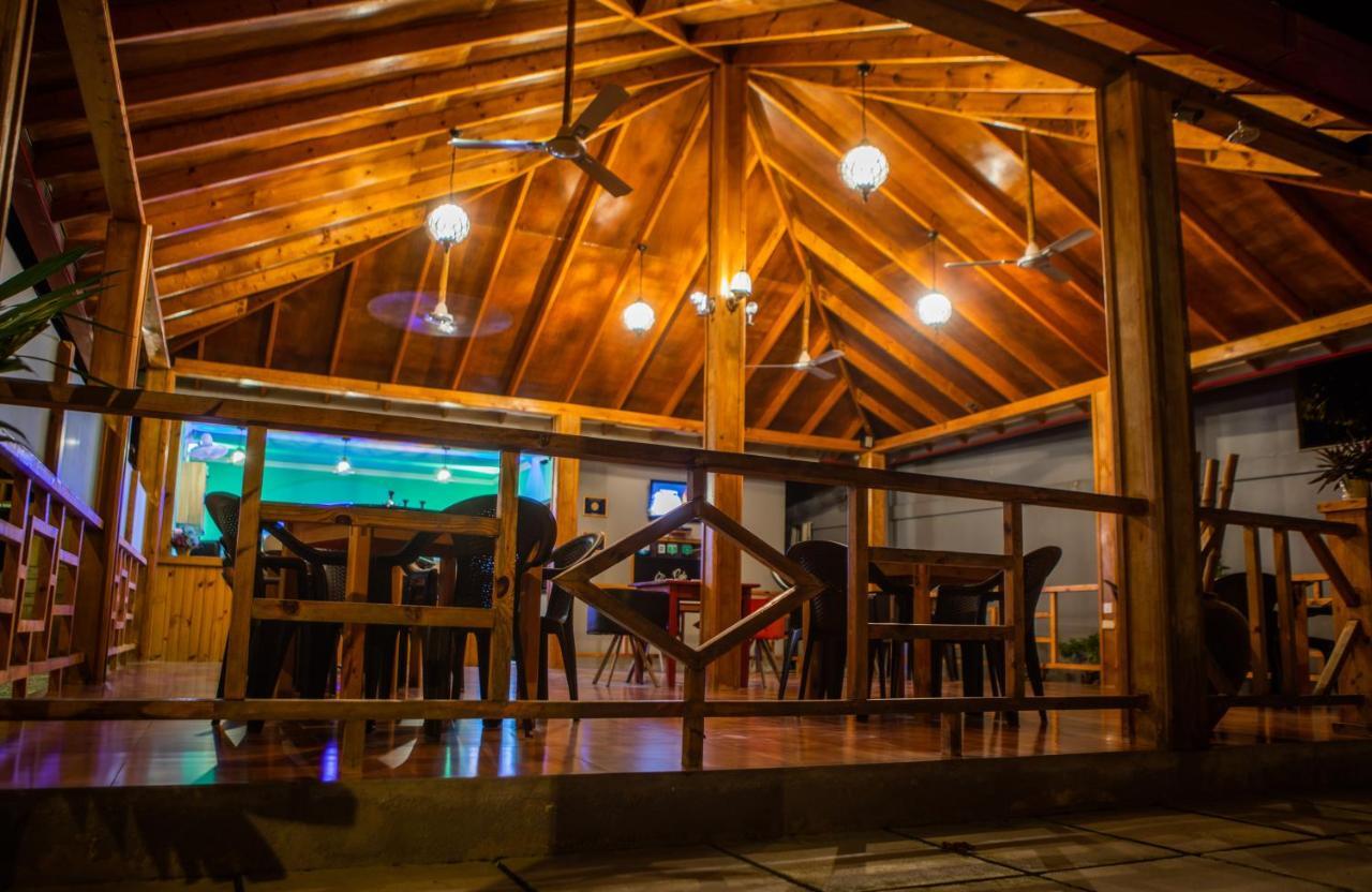 Charming Holiday Lodge- Addu Atoll Meedhoo, Maldives Экстерьер фото